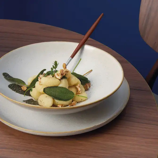 SAISONS Handmade Stoneware Round Bread Plate