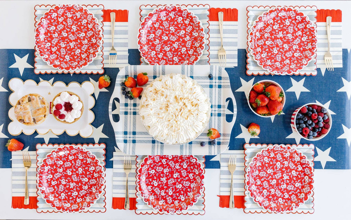 Striped Scallop Dinner Napkin