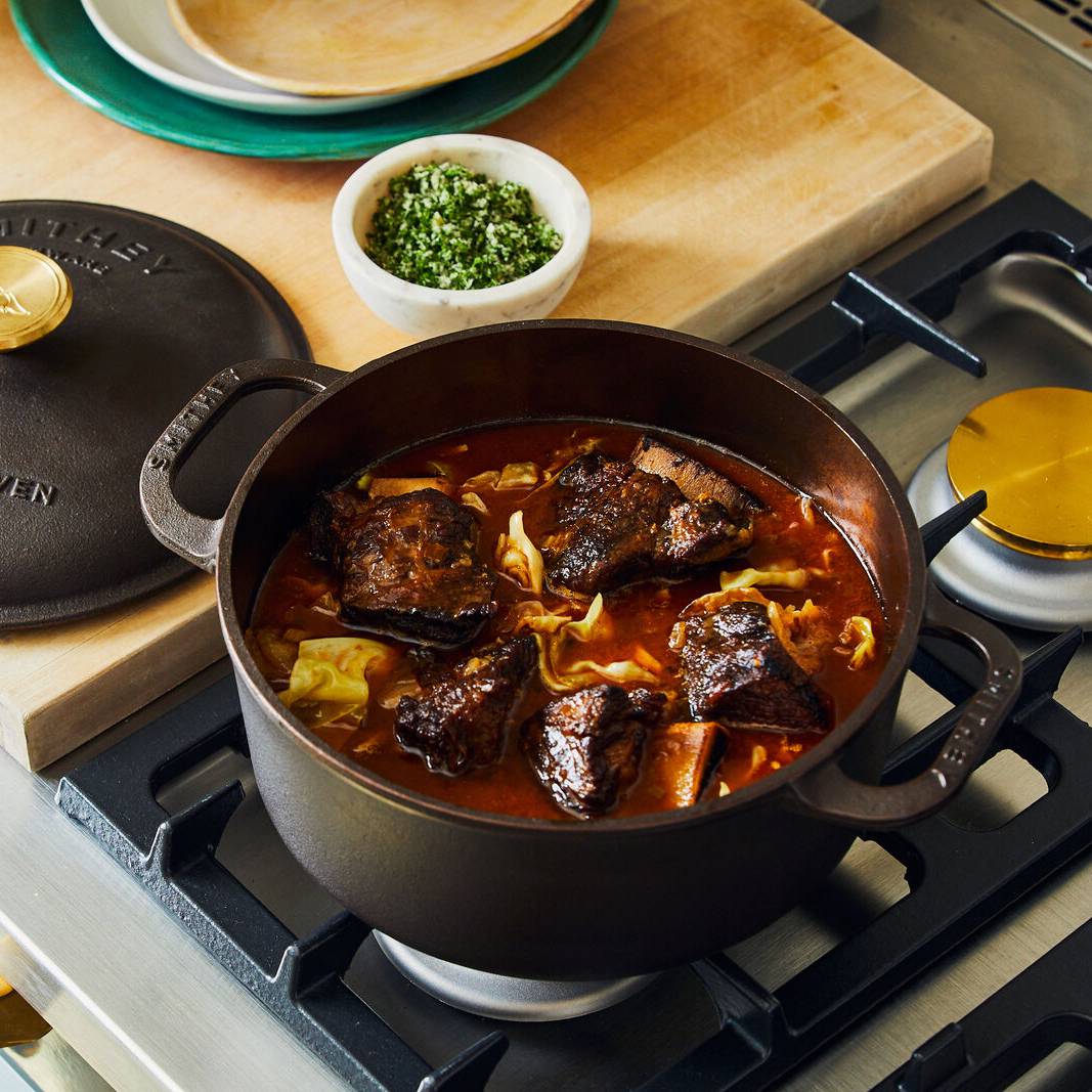 Smithey Ironware Cast Iron 3.5 Qt Dutch Oven