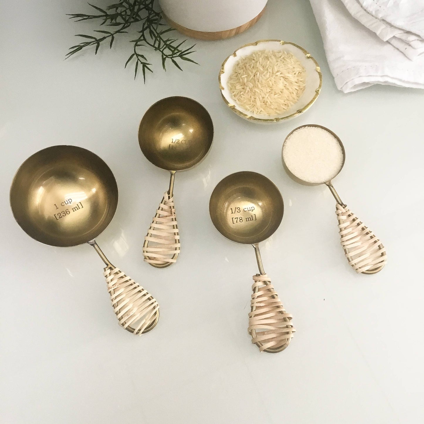 Gold Measuring Cups, Set of 4 with Jute Handles