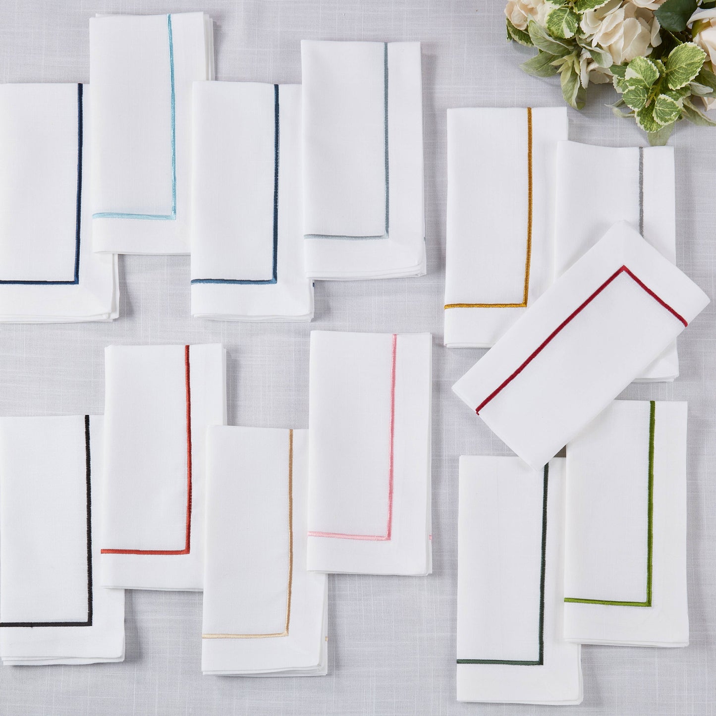 Embroidered Line Design Napkin (Set of 4)