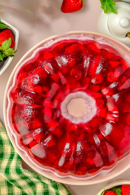 Hello, Jello!  How Jello Became and American Staple