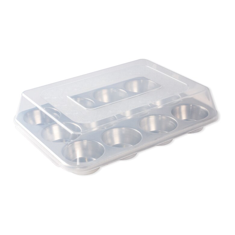 NATURALS 12 Cavity Muffin Pan with Storage Lid