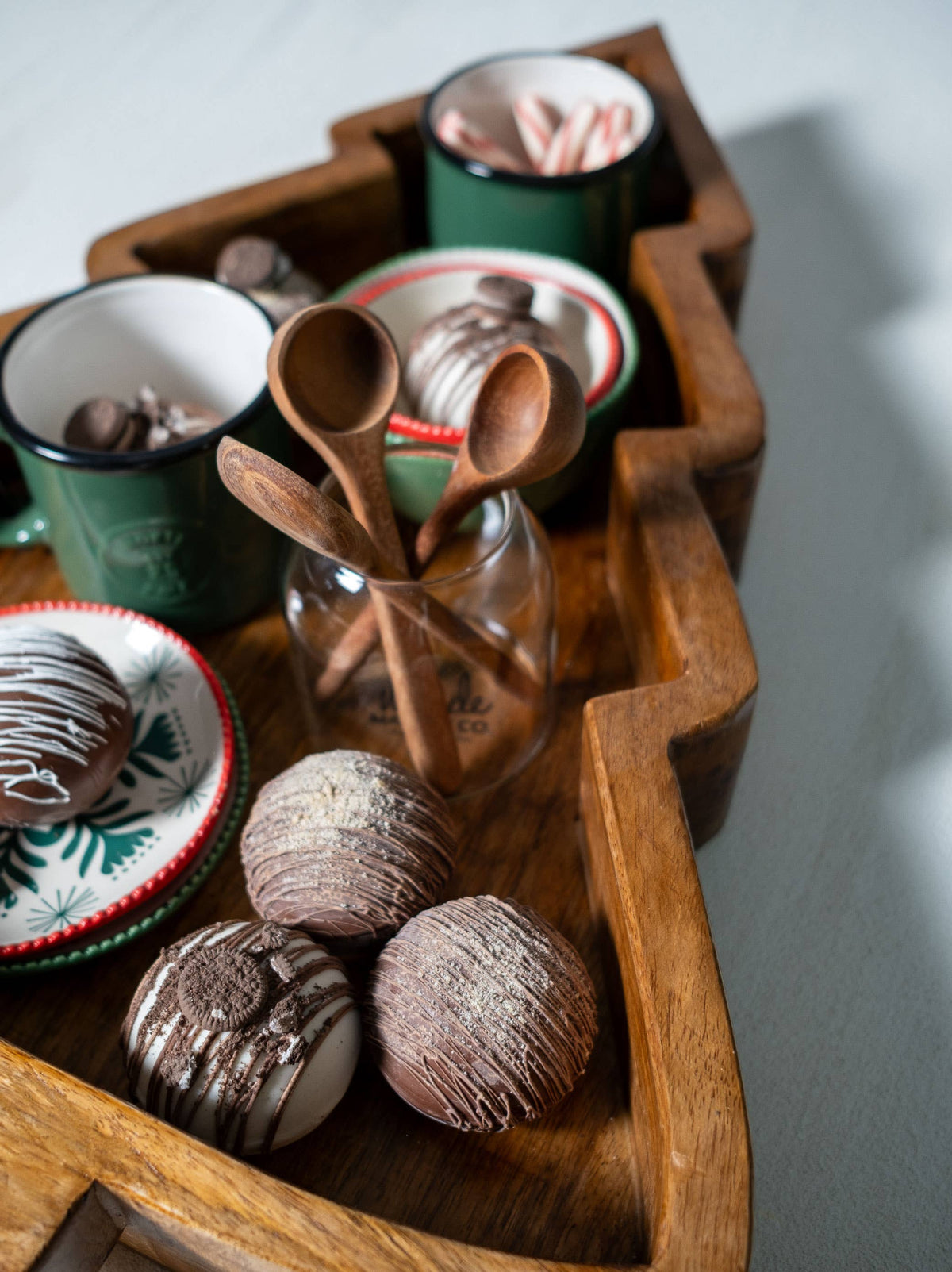 Grand bol en bois de Noël en forme d'arbre