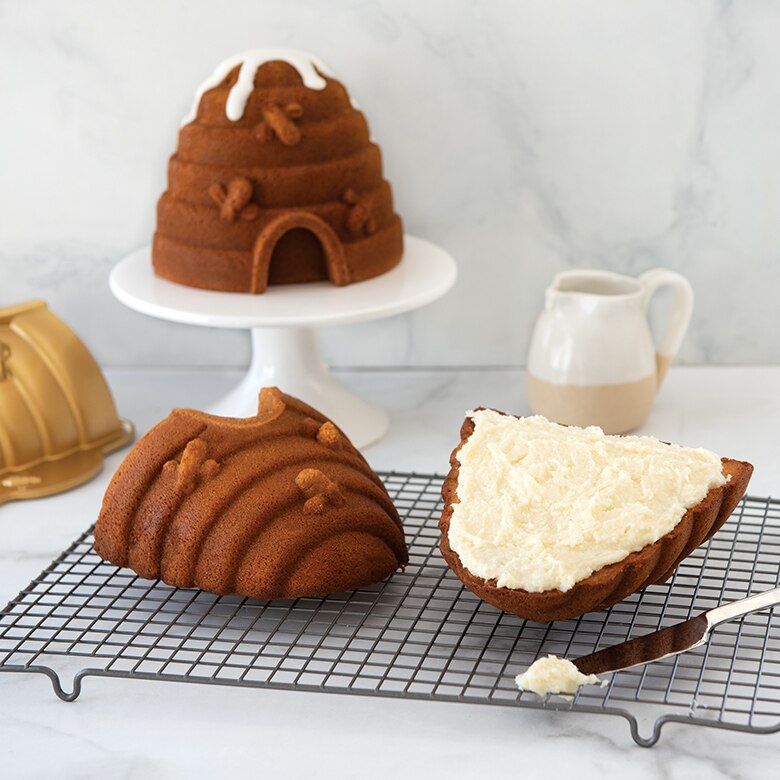 Beehive Cake Pan