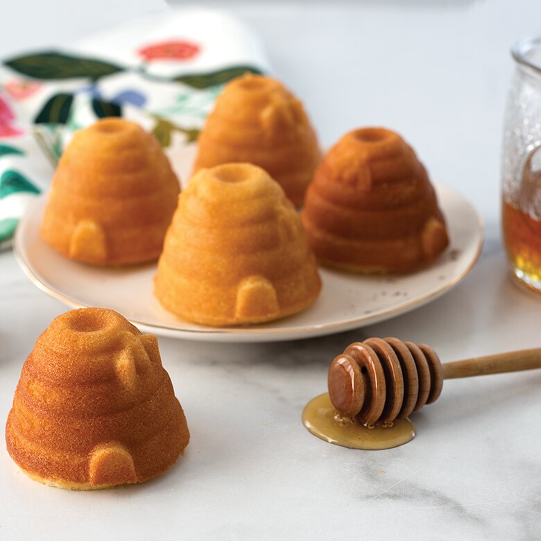 Beehive Cakelet Pan