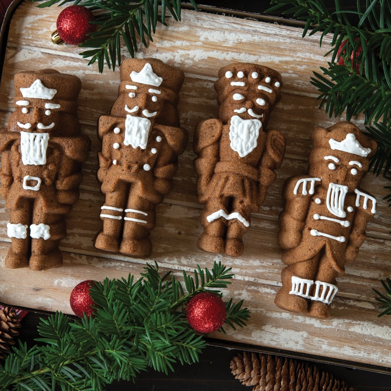Nutcracker Cakelet Pan