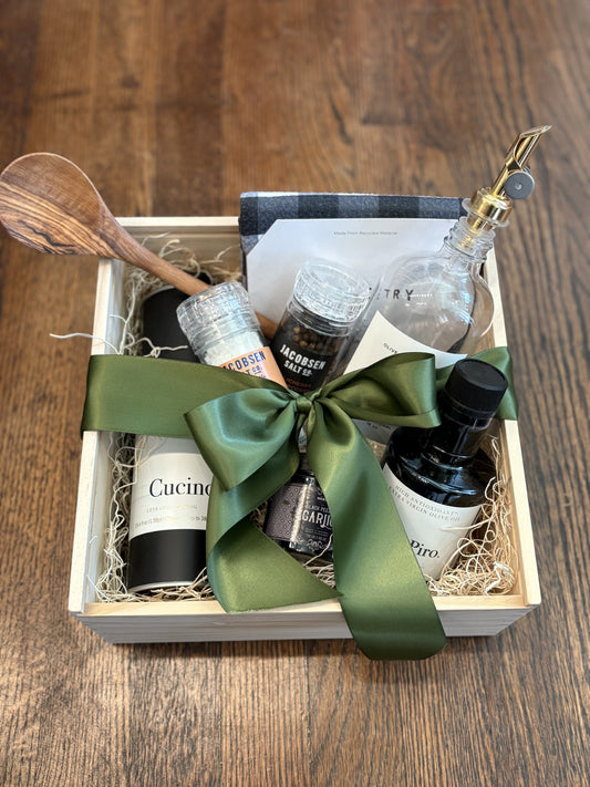 Essential Cuccino Gift Box — Olive Oil & Treats Bundle