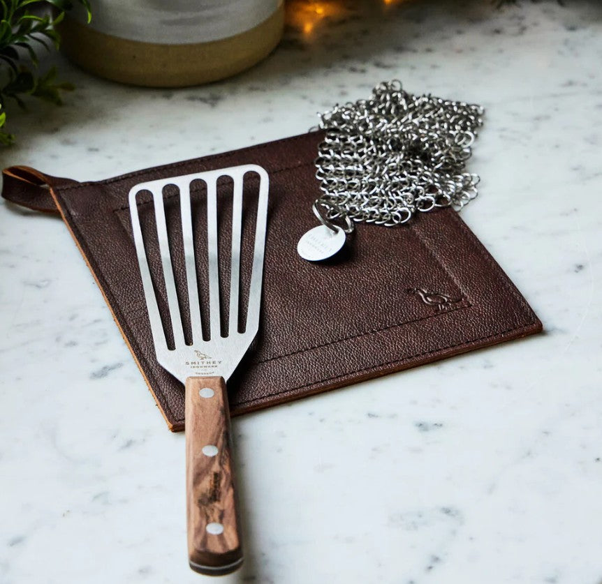 Smithey Ironware Accessory Set