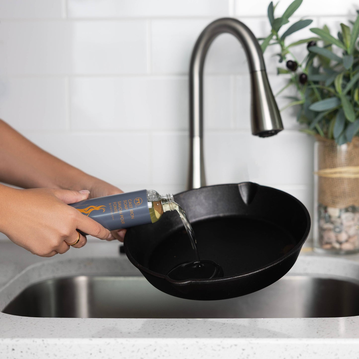 100% Natural Cast Iron Cleaner, 8 oz