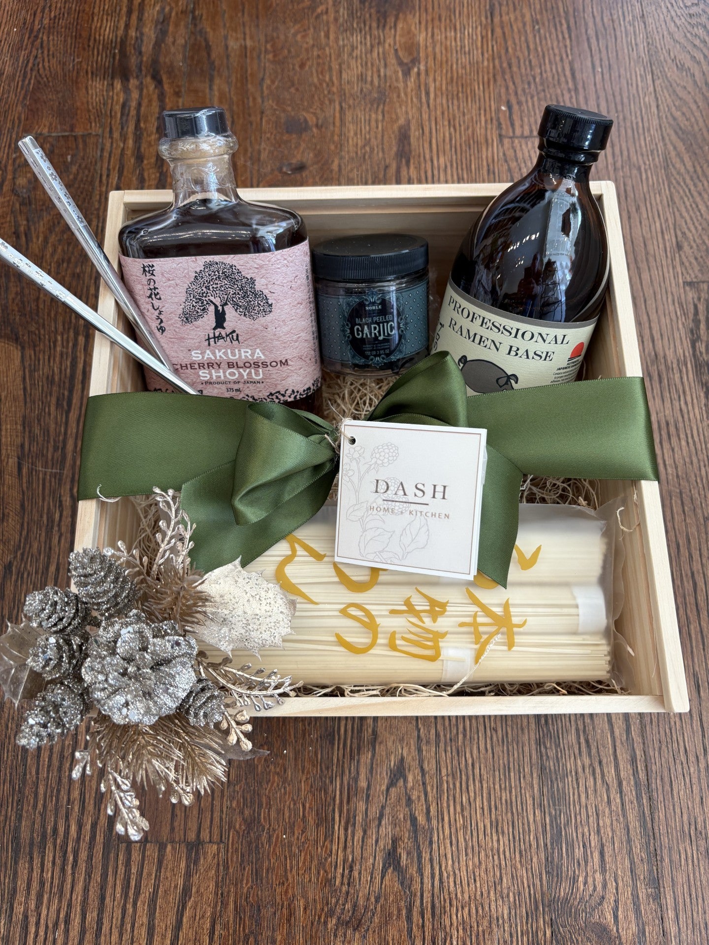 Ramen Signature Gift Box — Japanese-Style Instant Ramen Kit